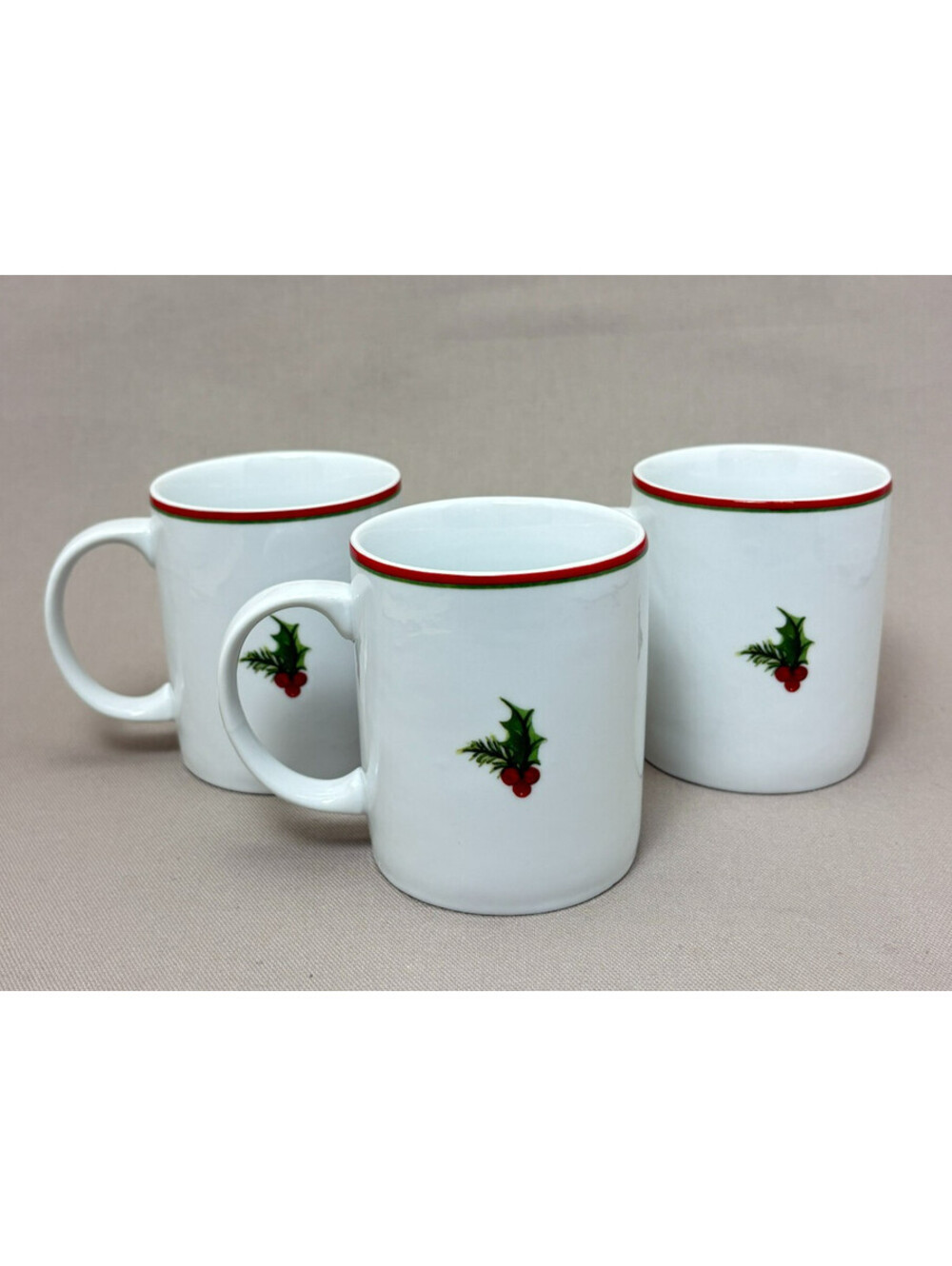 Williamsburg Holiday Jubilee Coffee Mugs Set 3 Andrea Sadek Pineapple Christmas